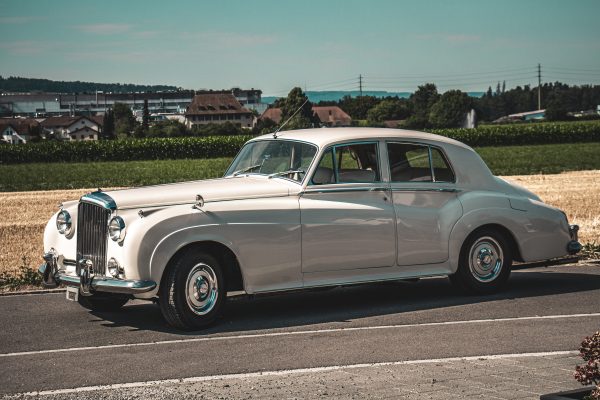 Bentley S2