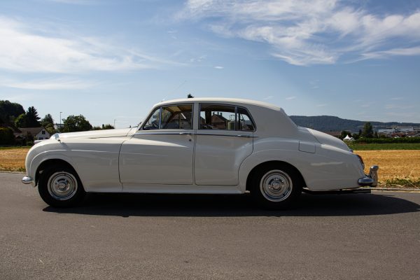 Bentley S2