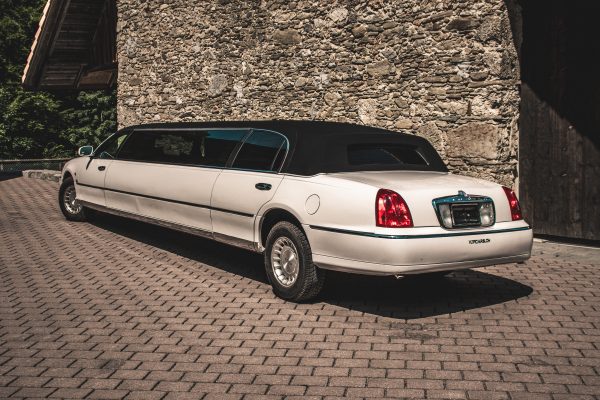 Lincoln Town Car Stretch